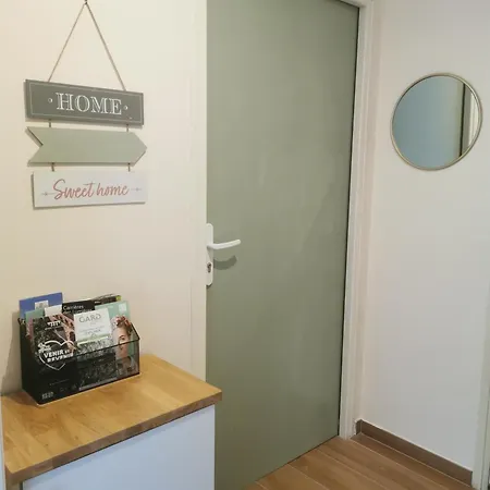 Nimes Les Pins Parking Prive Exterieur Lit King Size 180 Appartement Buitenkant foto